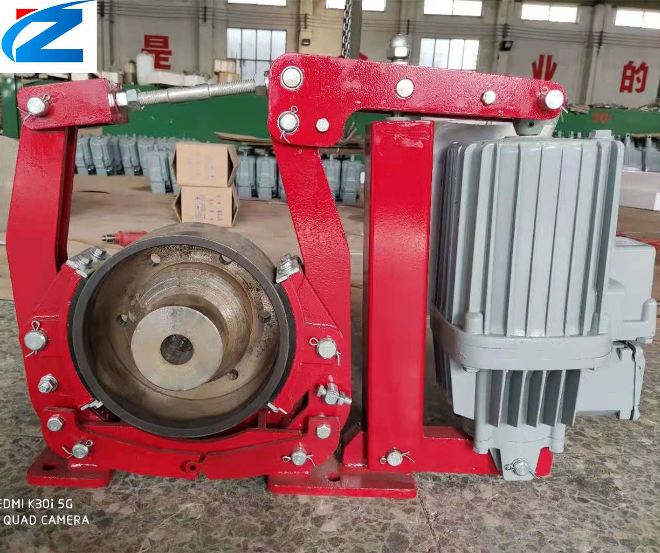 Elektrohydraulická bubnová brzda YWZ9-250 / E50 s brzdovou spojkou